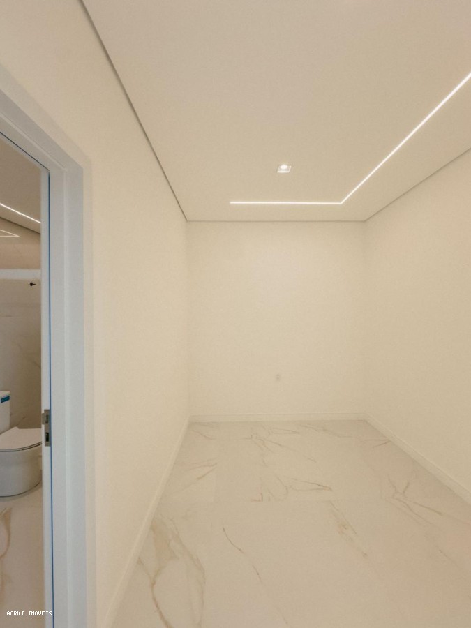 Casa, 4 quartos, 275 m² - Foto 34