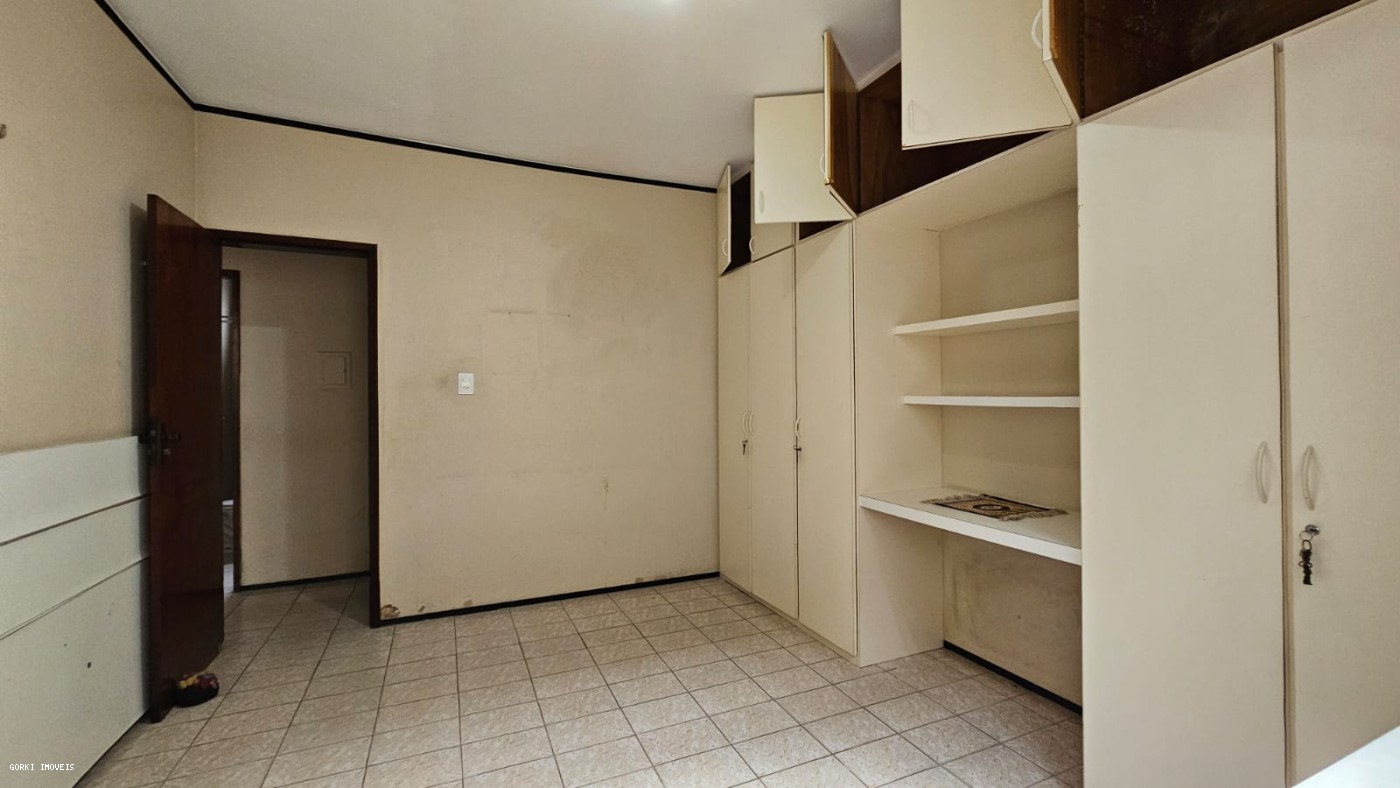 Casa, 3 quartos, 263 m² - Foto 12