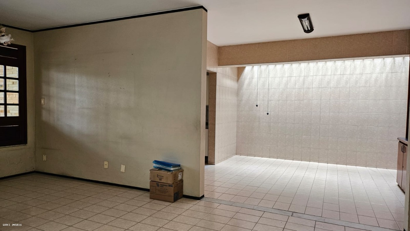 Casa, 3 quartos, 263 m² - Foto 7