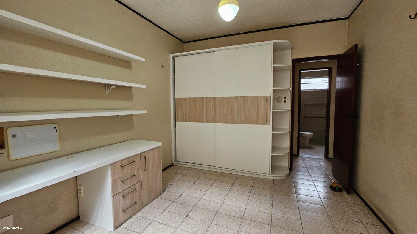 Casa, 3 quartos, 263 m² - Foto 17