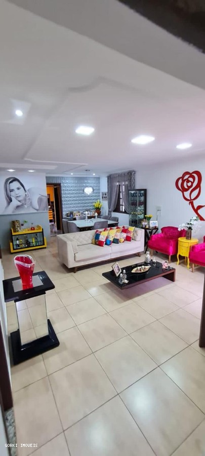 Casa, 3 quartos, 237 m² - Foto 11