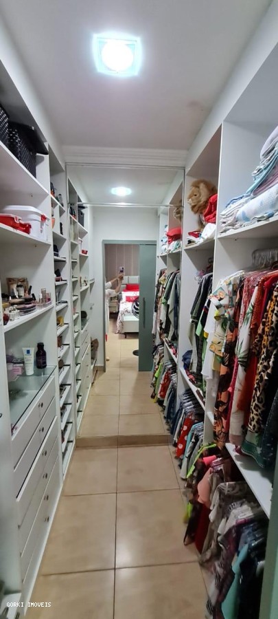 Casa, 3 quartos, 237 m² - Foto 23