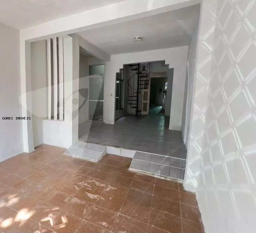 Casa, 5 quartos, 211 m² - Foto 1